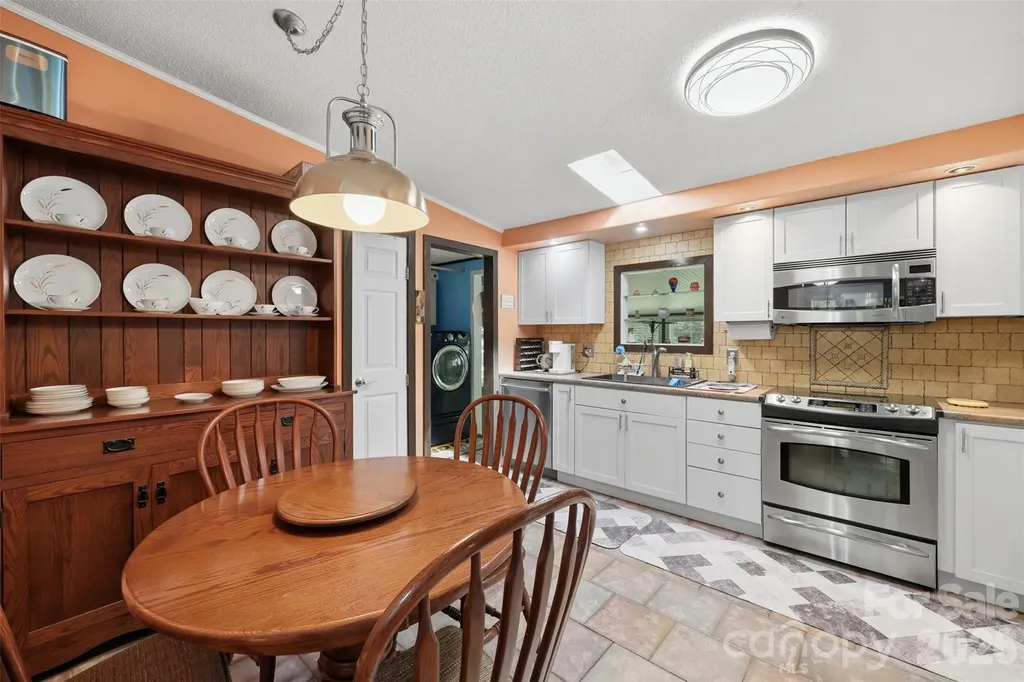 1604 Sugarfarm Road Catawba NC 28609