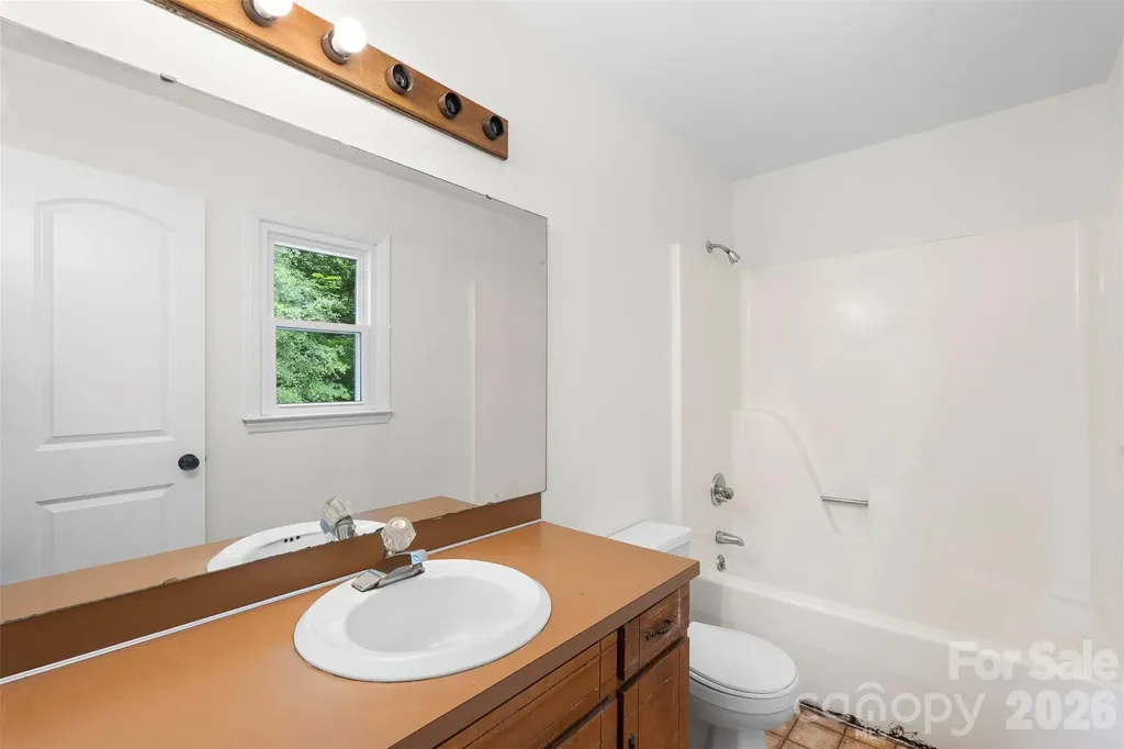 2201 Bow Brook Trail Matthews NC 28104