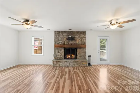 2201 Bow Brook Trail Matthews NC 28104