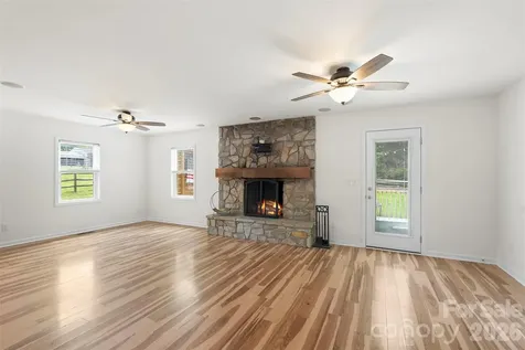 2201 Bow Brook Trail Matthews NC 28104