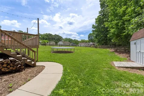 2201 Bow Brook Trail Matthews NC 28104