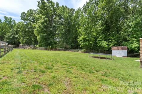 2201 Bow Brook Trail Matthews NC 28104