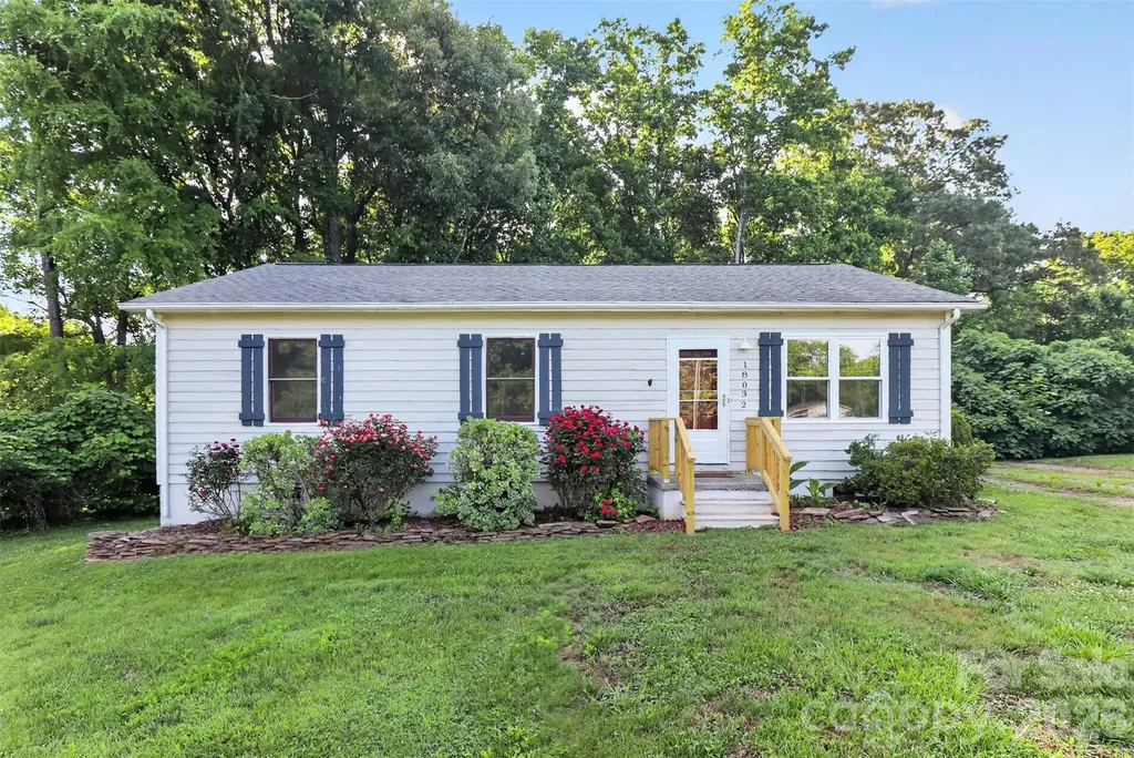 Davidson NC, 18032 Barnhardt Road