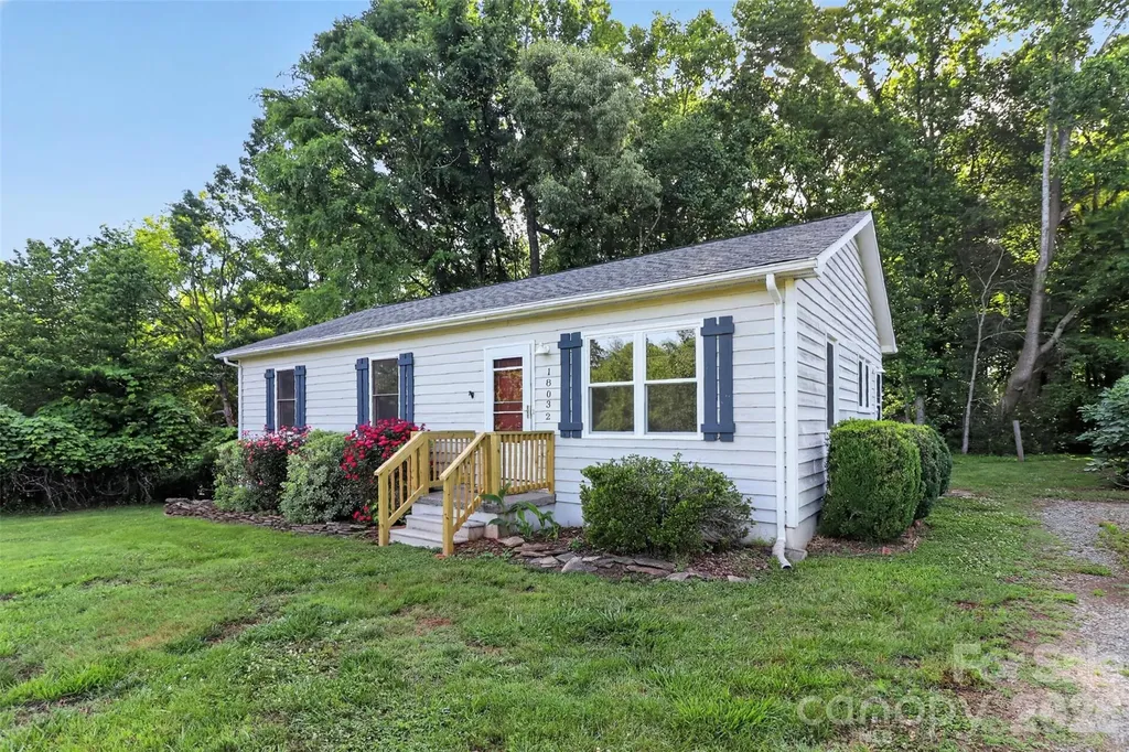 18032 Barnhardt Road Davidson NC 28036