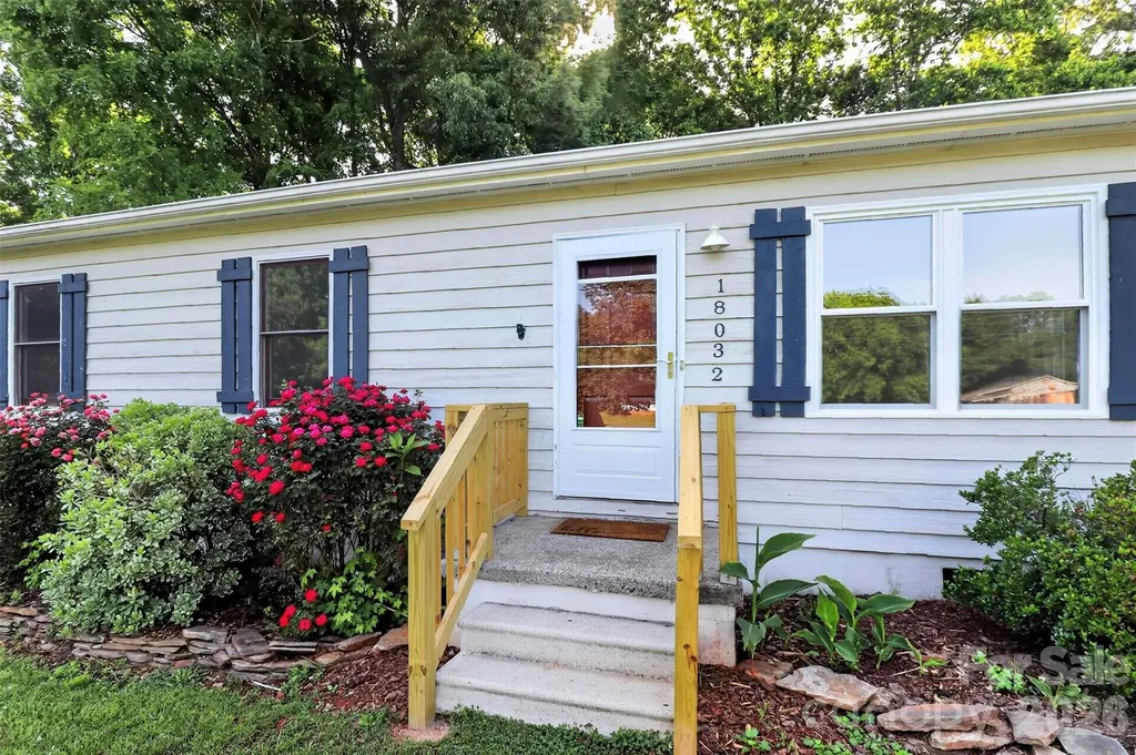 18032 Barnhardt Road Davidson NC 28036