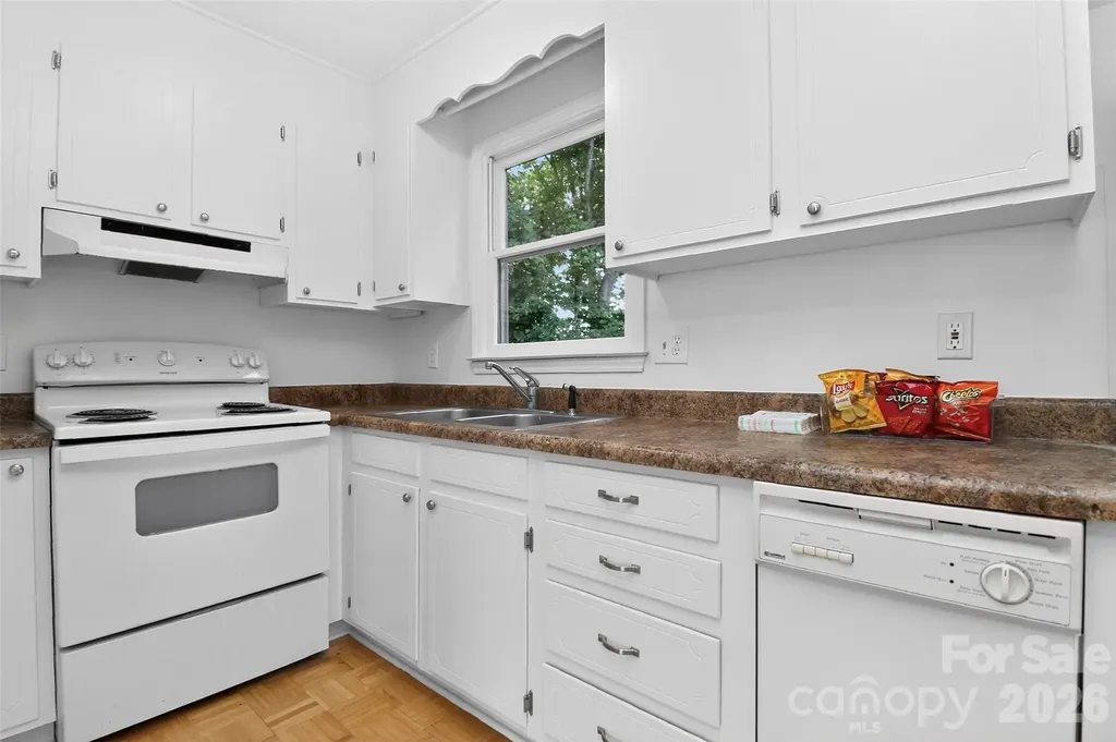 18032 Barnhardt Road Davidson NC 28036