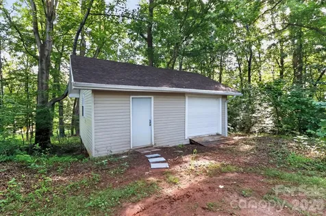18032 Barnhardt Road Davidson NC 28036