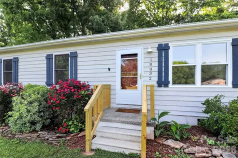 18032 Barnhardt Road Davidson NC 28036