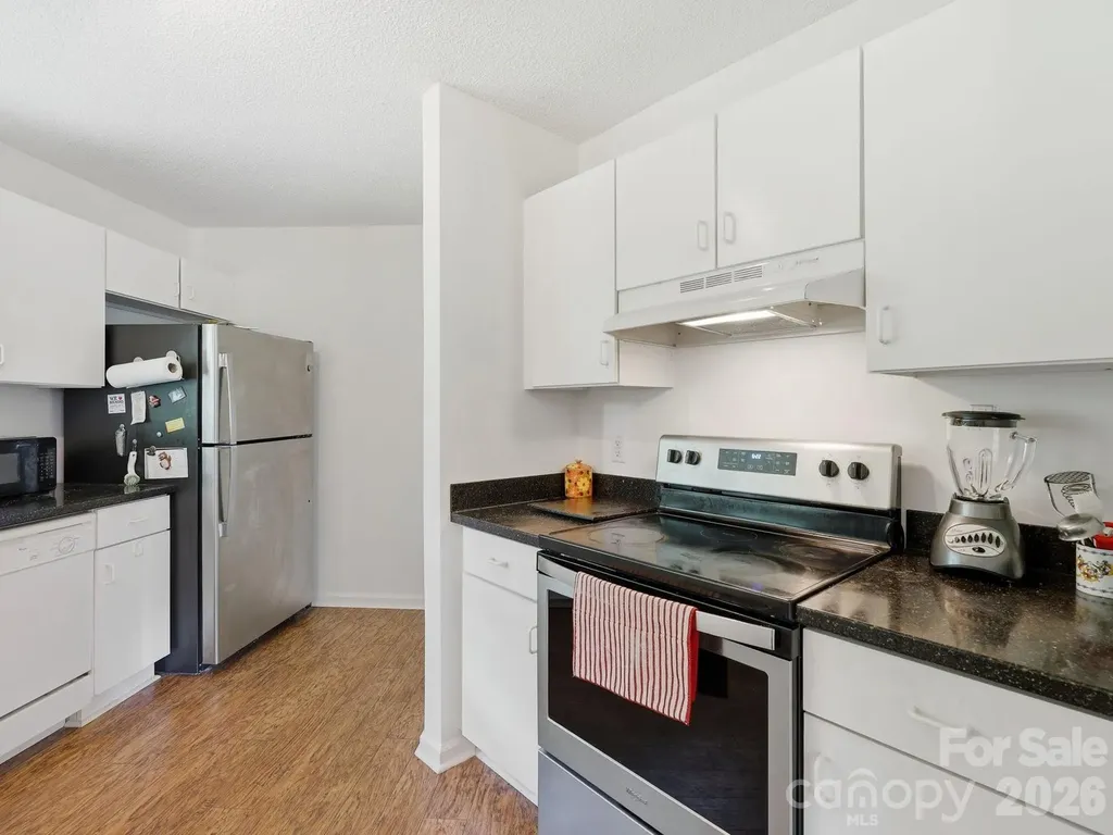 135 Ewarts Pond Road Hendersonville NC 28739