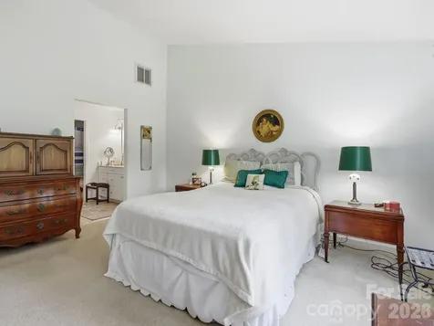 135 Ewarts Pond Road Hendersonville NC 28739