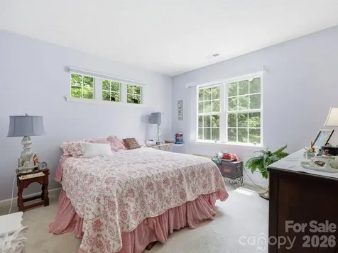 135 Ewarts Pond Road Hendersonville NC 28739