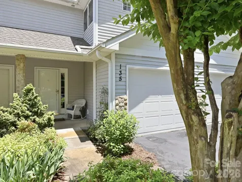 135 Ewarts Pond Road Hendersonville NC 28739
