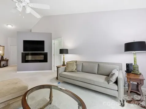 135 Ewarts Pond Road Hendersonville NC 28739