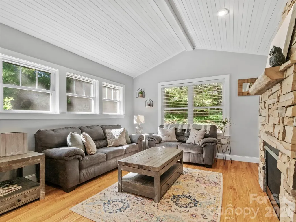 5 Fieldtop Lane Arden NC 28704
