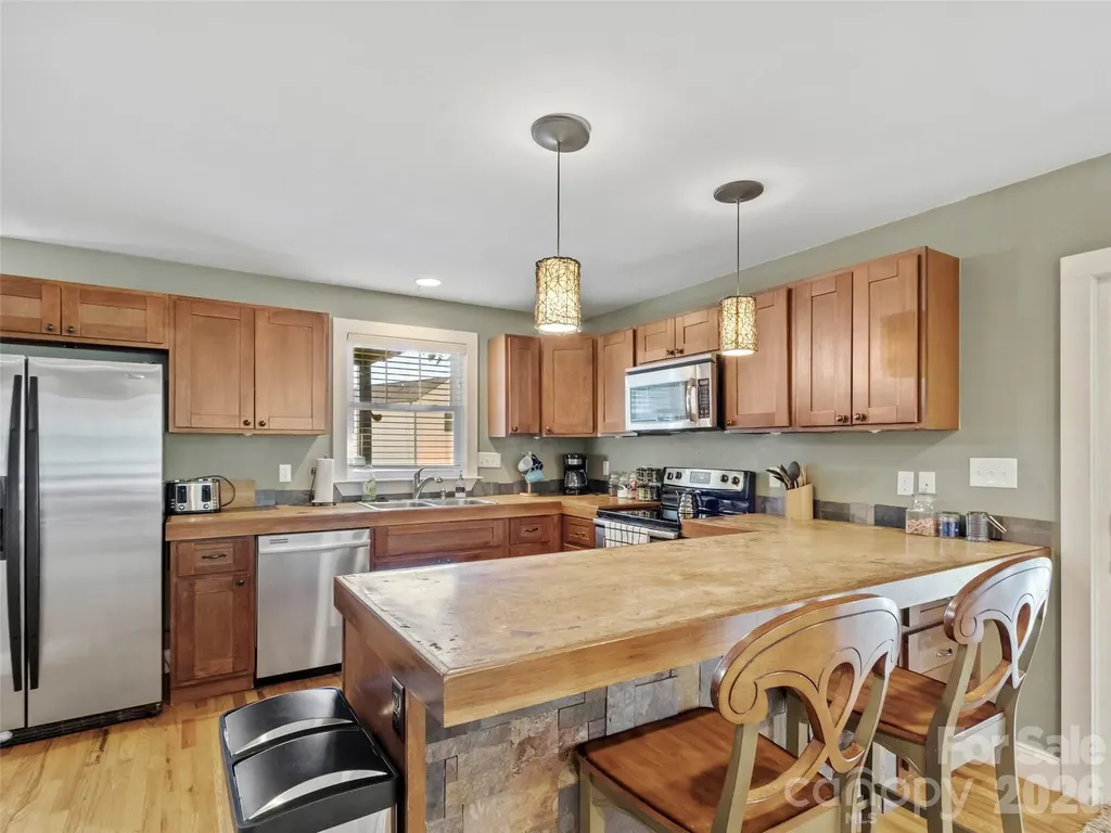 5 Fieldtop Lane Arden NC 28704
