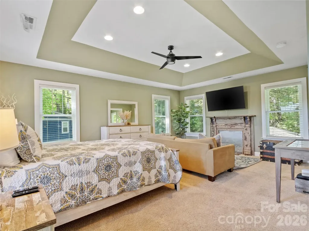 5 Fieldtop Lane Arden NC 28704