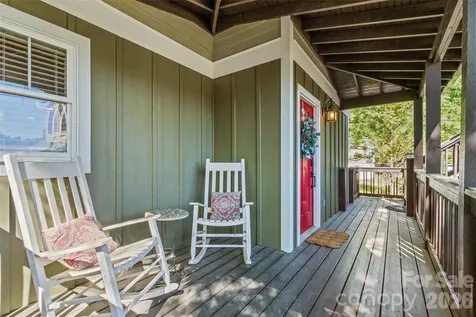 5 Fieldtop Lane Arden NC 28704