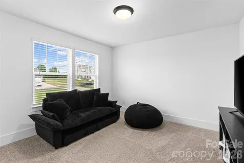 121 Tangle River Drive Statesville NC 28677