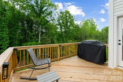 121 Tangle River Drive Statesville NC 28677