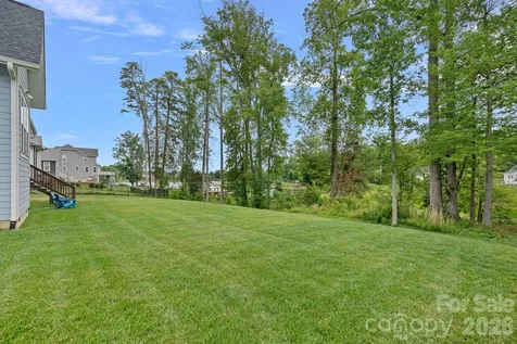 165 Little Indian Loop Mooresville NC 28117