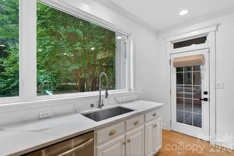 21313 Island Forest Drive Cornelius NC 28031
