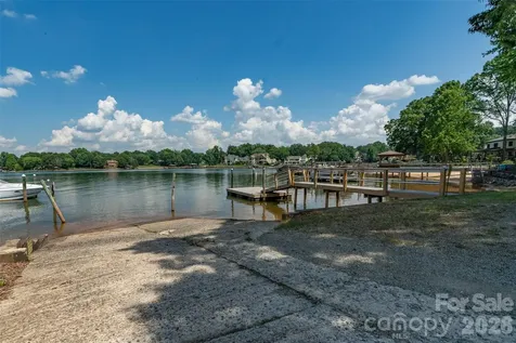 21313 Island Forest Drive Cornelius NC 28031