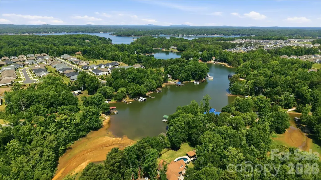 12014 Cove Court Charlotte NC 28278
