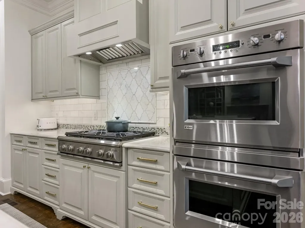 2946 Wheelock Road Charlotte NC 28211