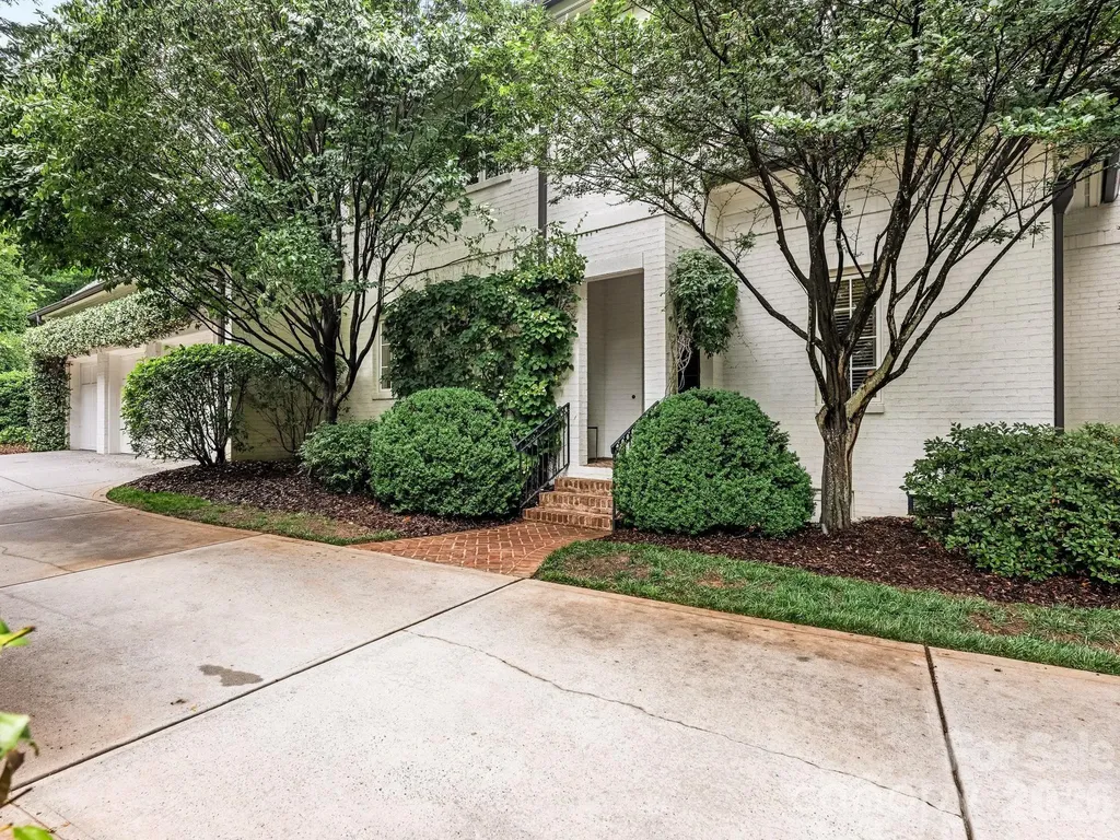2946 Wheelock Road Charlotte NC 28211