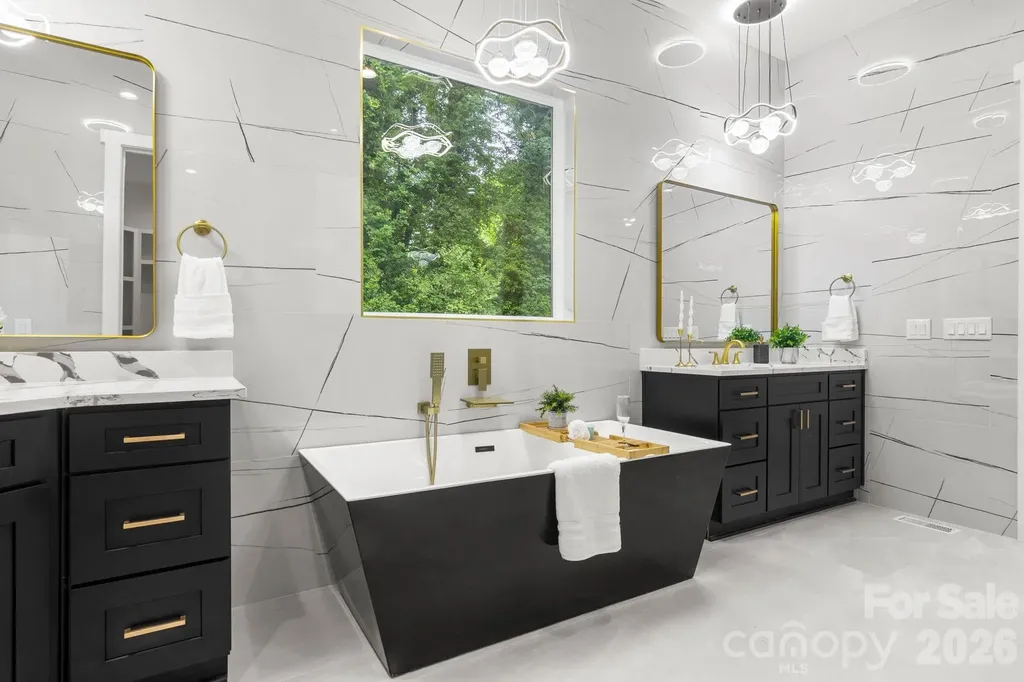 809 Crater Street Charlotte NC 28205
