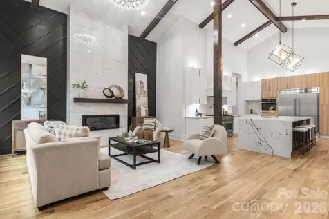 809 Crater Street Charlotte NC 28205