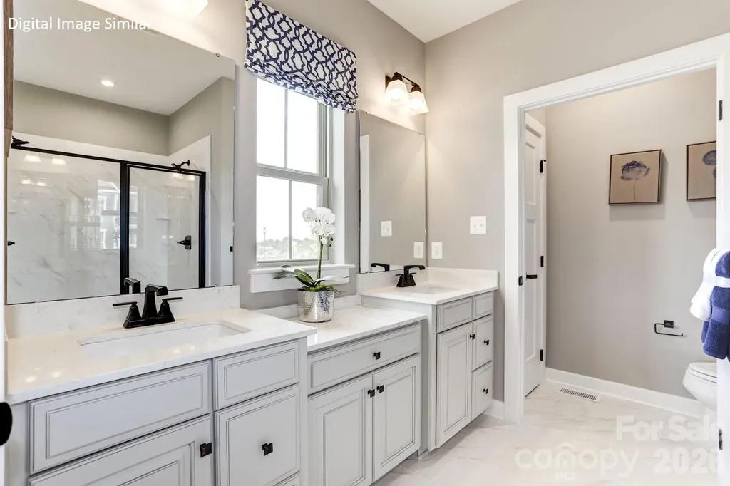 909 Heathway Drive Charlotte NC 28213