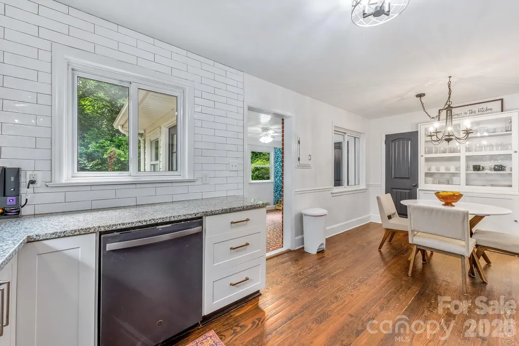 3227 Driftwood Drive Charlotte NC 28205