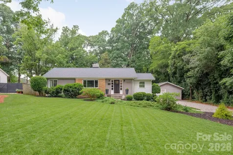 3227 Driftwood Drive Charlotte NC 28205