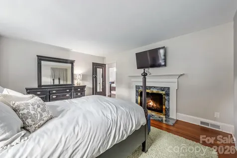 3227 Driftwood Drive Charlotte NC 28205