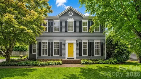 6901 Daerwood Place Charlotte NC 28215