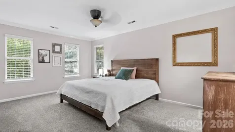 6901 Daerwood Place Charlotte NC 28215