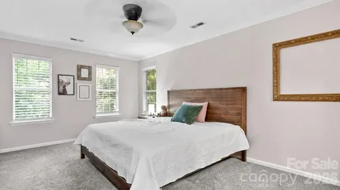 6901 Daerwood Place Charlotte NC 28215