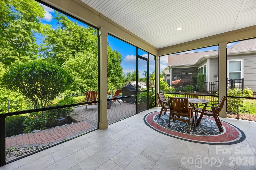 124 Chimney Rock Court Denver NC 28037