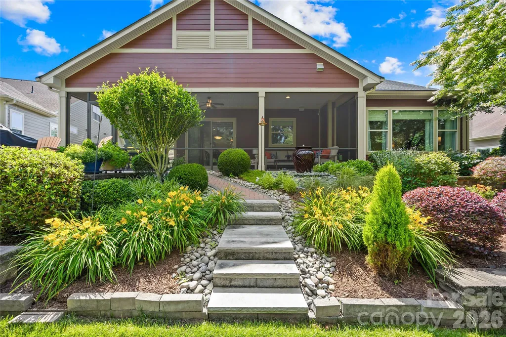 124 Chimney Rock Court Denver NC 28037