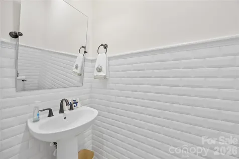 124 Chimney Rock Court Denver NC 28037