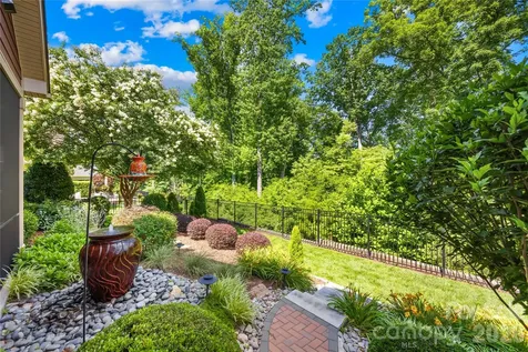 124 Chimney Rock Court Denver NC 28037