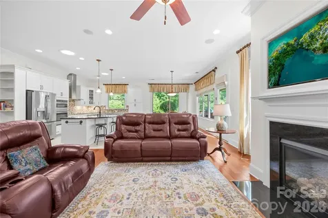 124 Chimney Rock Court Denver NC 28037