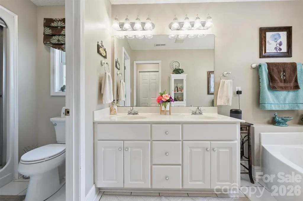 1302 Laurel Woods Drive Gastonia NC 28052