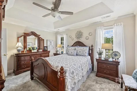 1302 Laurel Woods Drive Gastonia NC 28052