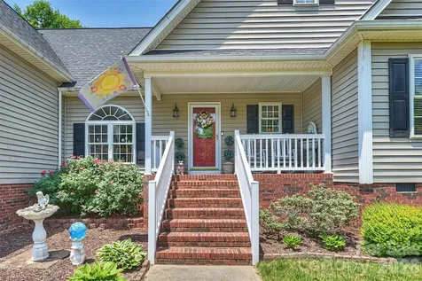 1302 Laurel Woods Drive Gastonia NC 28052