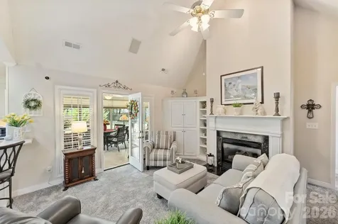 1302 Laurel Woods Drive Gastonia NC 28052