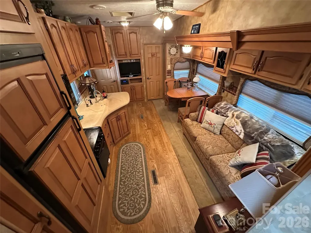 114 Oak Street New London NC 28127