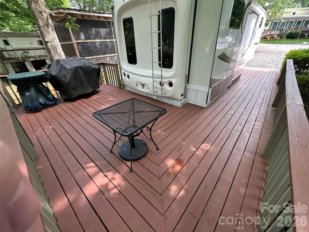 114 Oak Street New London NC 28127