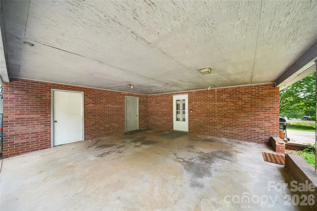708 Mocksville Highway Statesville NC 28625